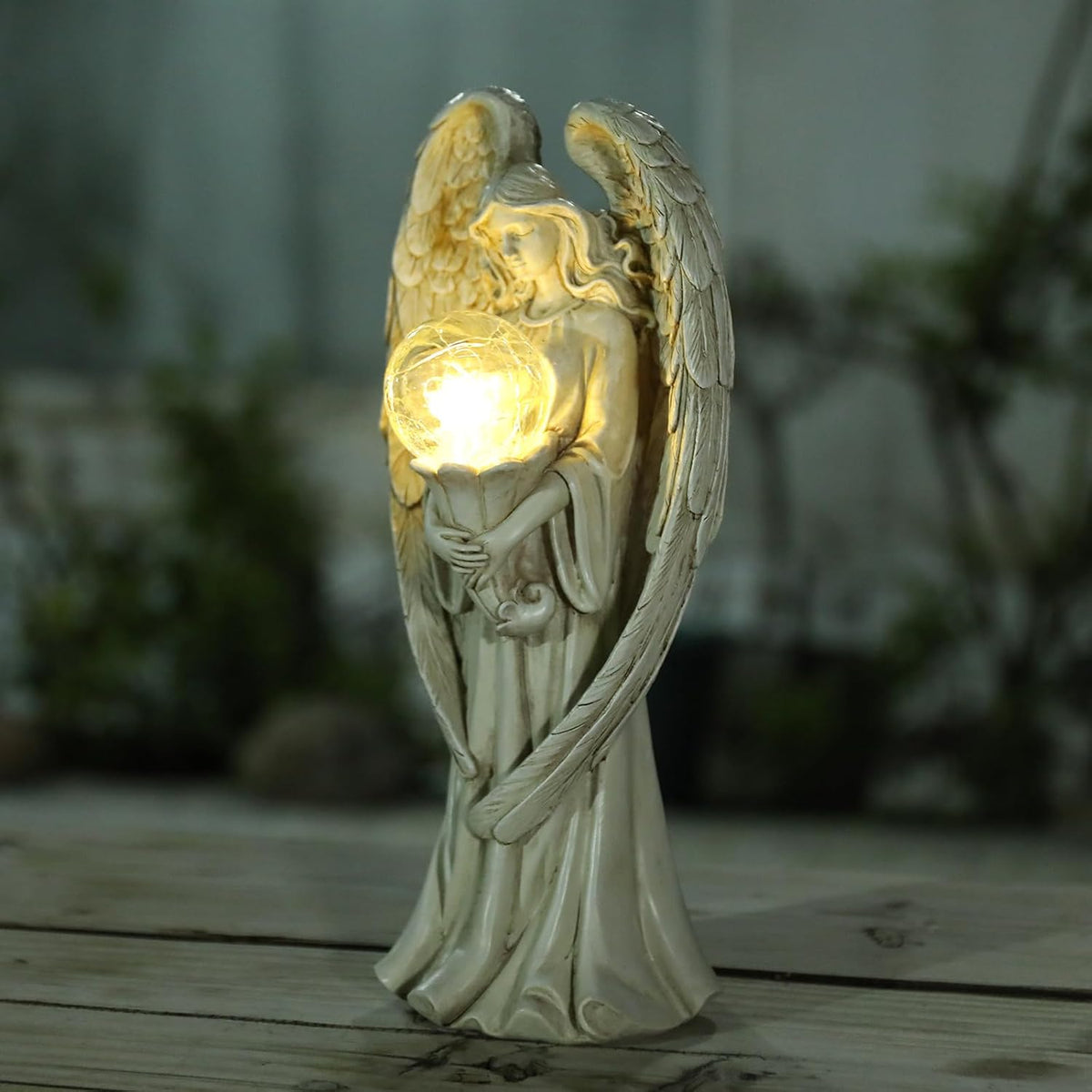 Garden Angels Outdoor Statue, Solar Angel with Crackled Glass Globe Outdoor