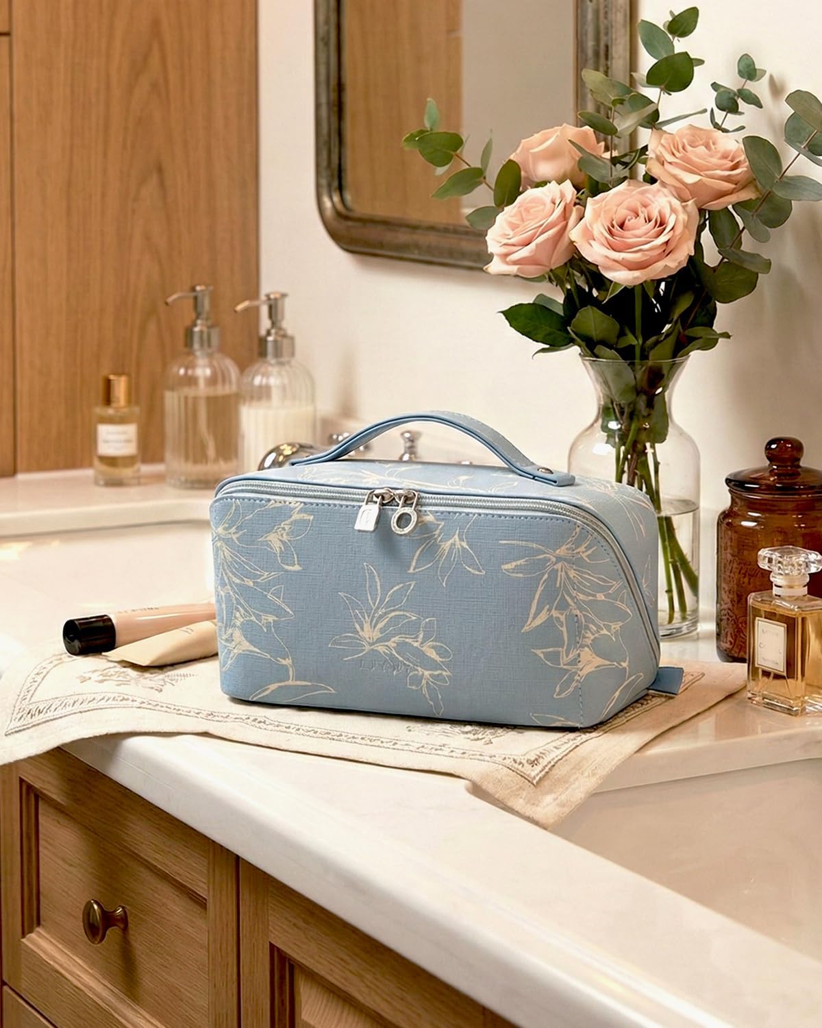EACHY Travel Makeup Bag,Large Capacity Cosmetic Bags for Women,Waterproof Portable Pouch Open Flat Toiletry Bag Pattern Makeup Bag (F-Blue-Large)
