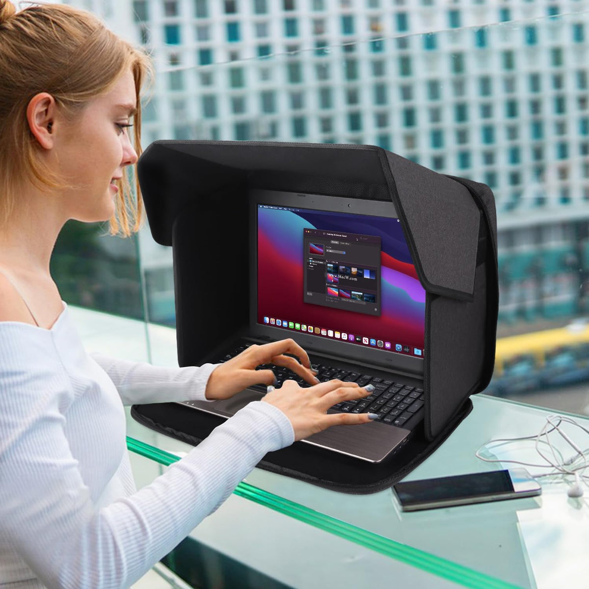 Laptop Sun Shade Laptop Sun Glare Shield Hood Working Outside12-14''