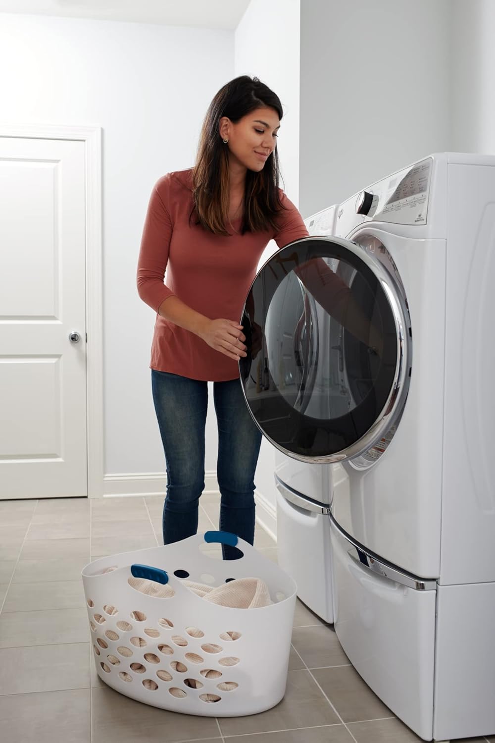 Rubbermaid 1.5 Bushel Capacity Durable Versatile Flex N Carry Portable Flexible Laundry Basket With Convenient Carrying Handles, White, Organization and Storage for Laundry/Garage/Home