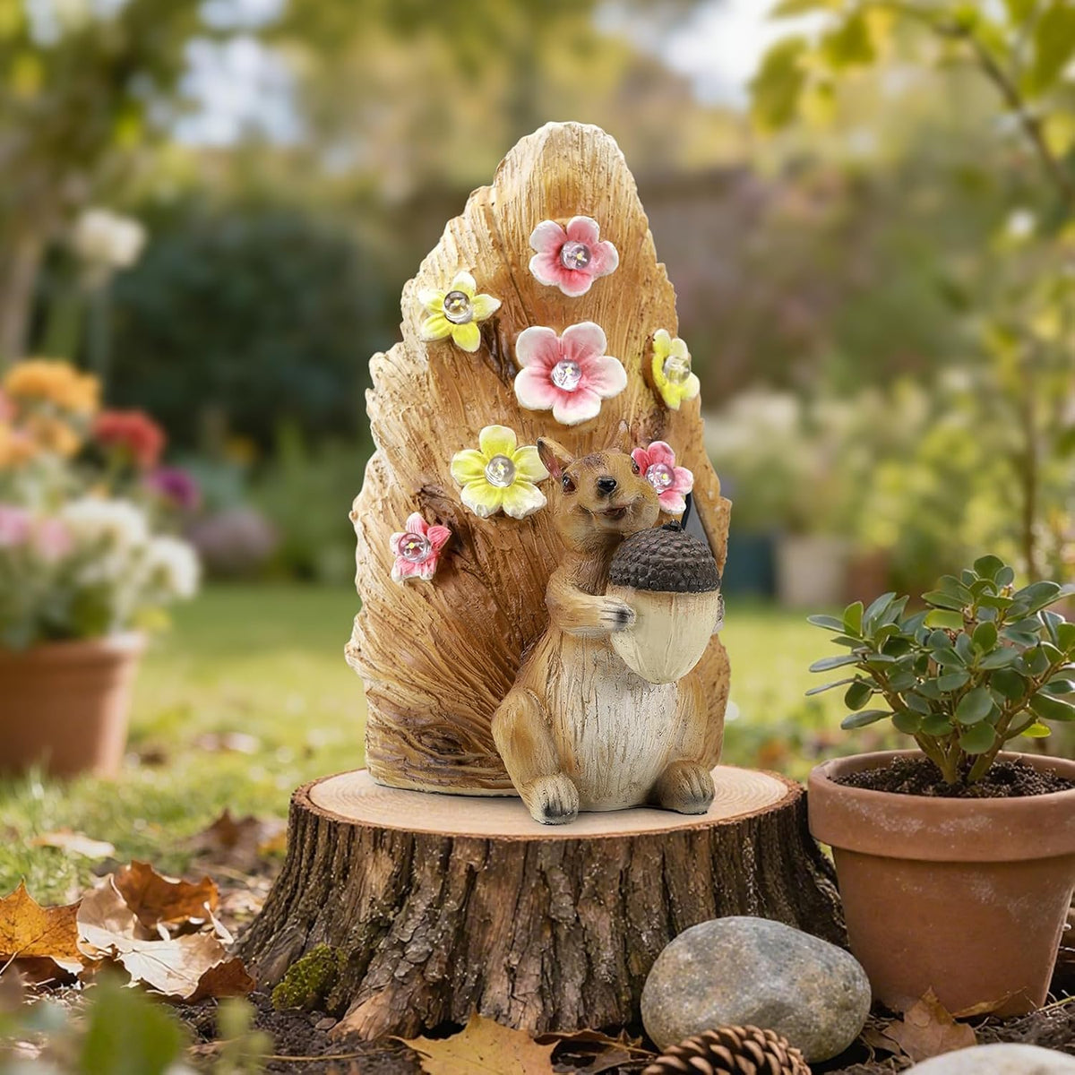 Solar Squirrel Statue Ourdoor Decor, Squirrel Figurines with Flower LED Light Decorations for Garden Woodland Patio Yard Porch, Mother's Day Housewarming Gifts for Women Mom Grandma