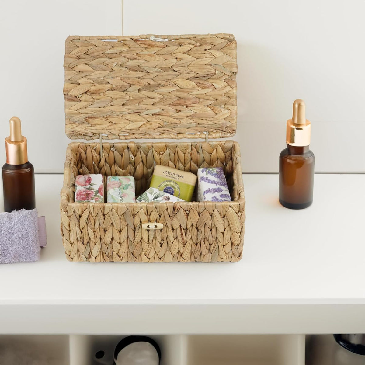 ORDELITE Water Hyacinth Wicker Storage Basket with Lid, Small