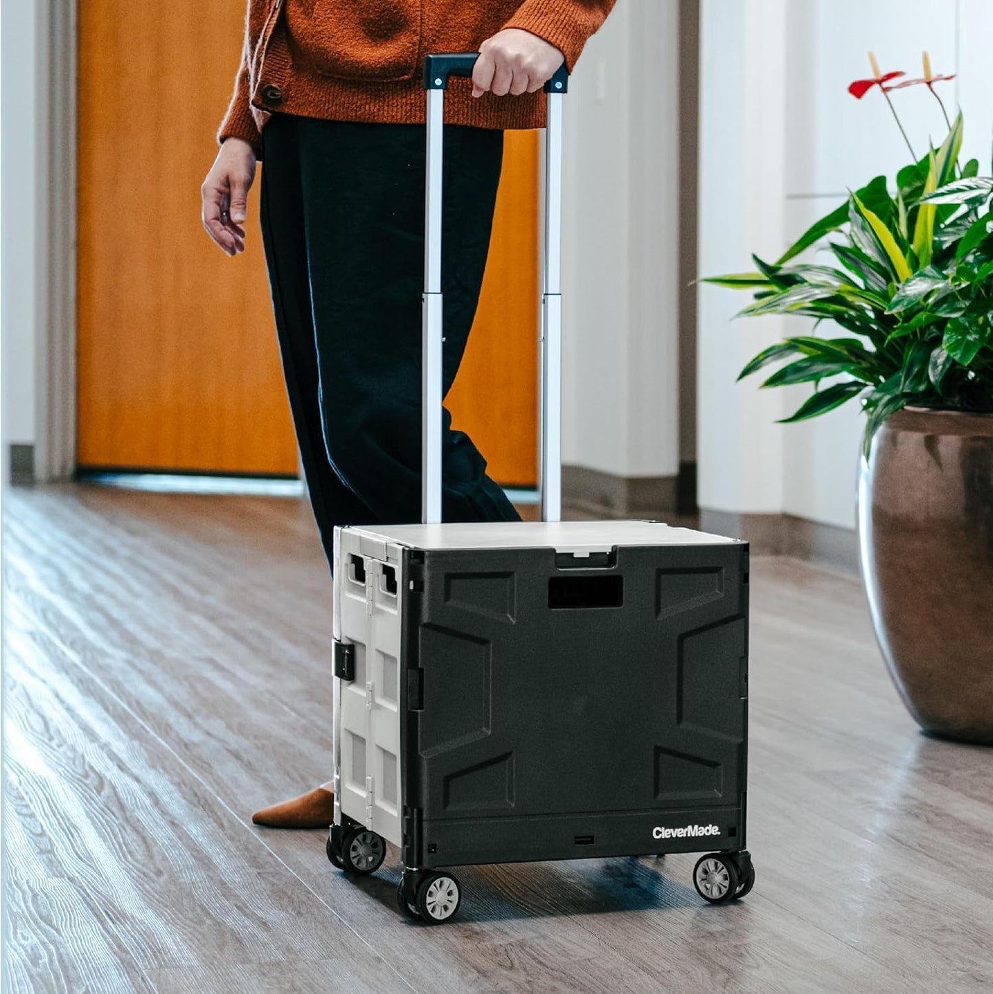 CleverMade Collapsible Wheeled Crate, 35L Capacity, 4 Double Wheels, Foldable with Lid, Black