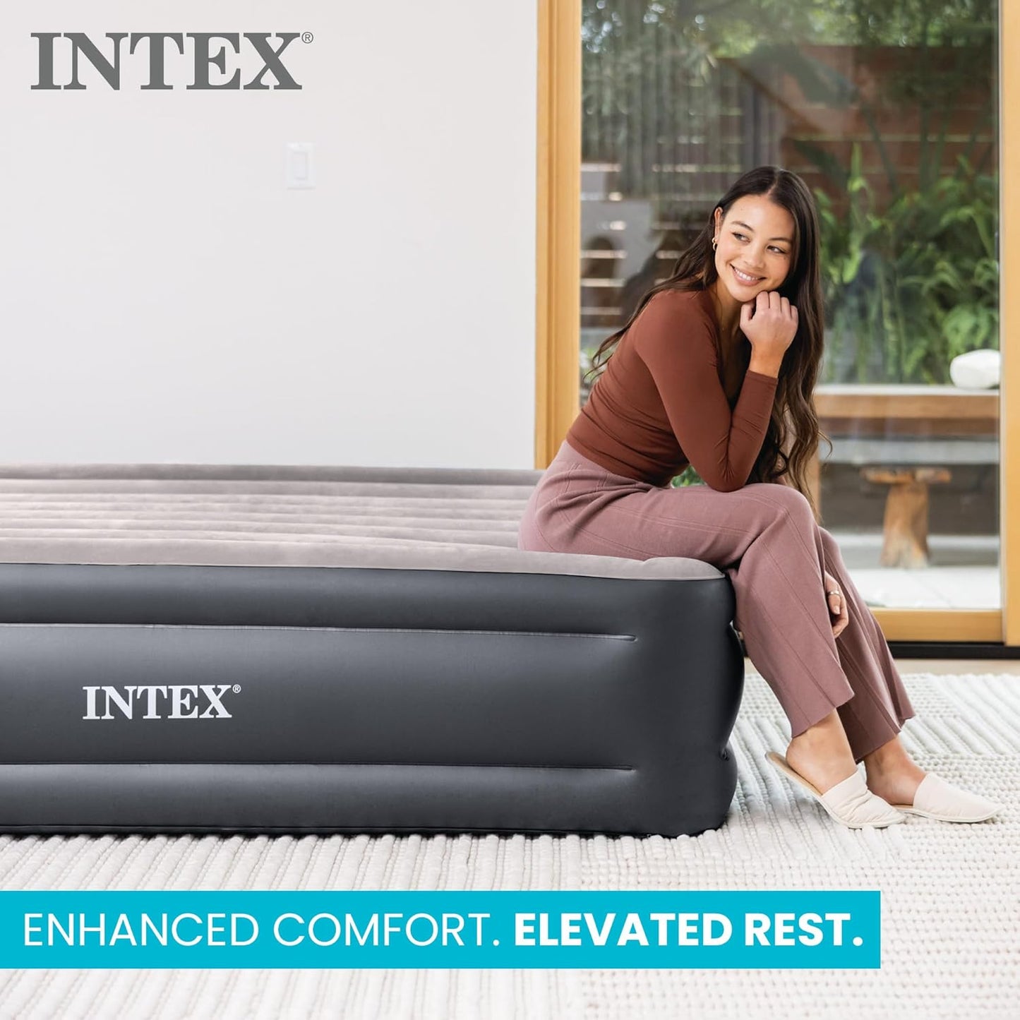 INTEX 64135ED Dura-Beam Plus Deluxe Pillow: Fiber-Tech – Queen Size – Built-in Electric Pump – 16.5in Bed Height – 600lb Weight Capacity