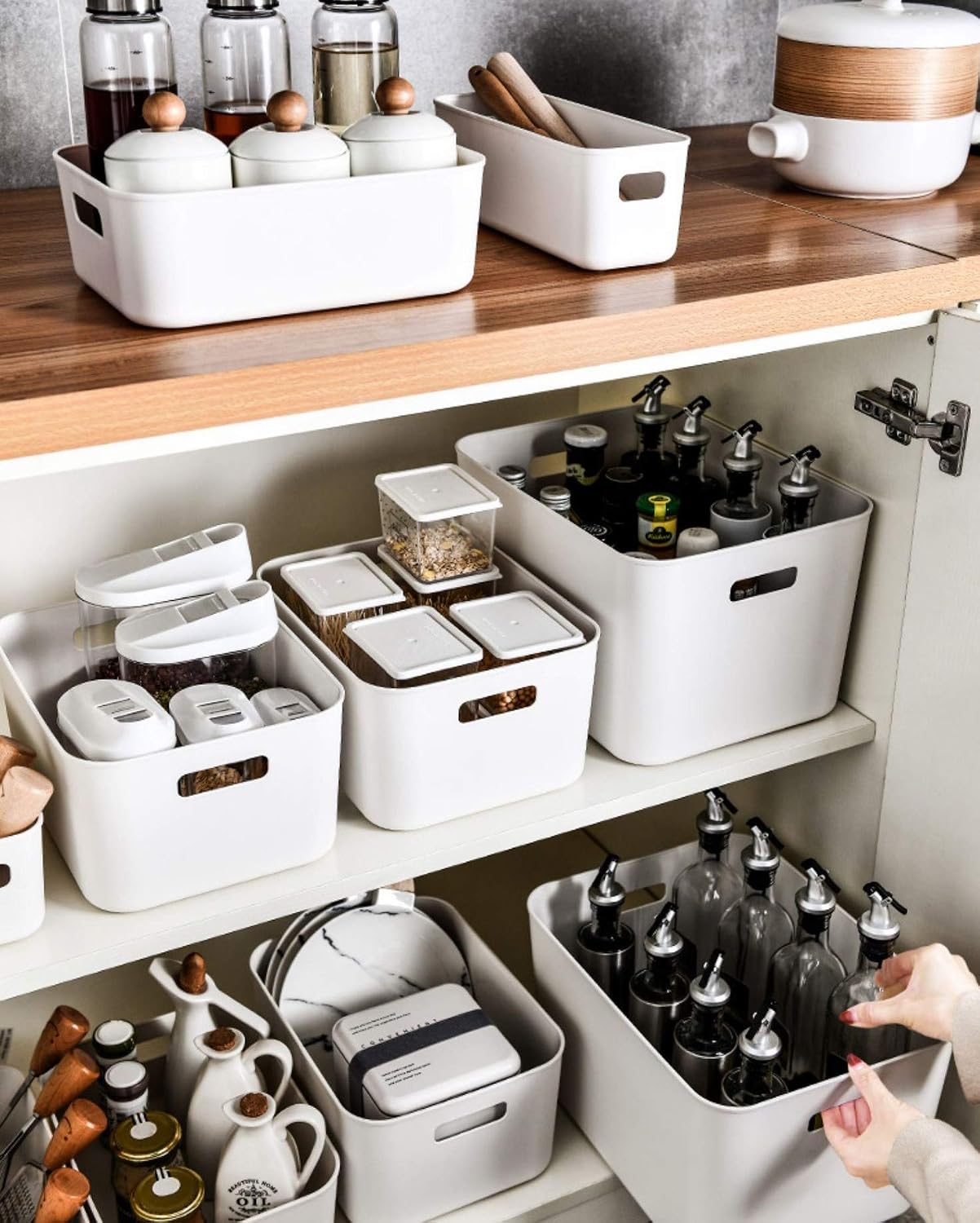 Set Of 3 Plastic Storage Bins,Versatile Kitchen Pantry Organization and Storage,for Plastic Storage Container Under Bed,Under Sink Bathroom Organizer (White, 3 Pack Small