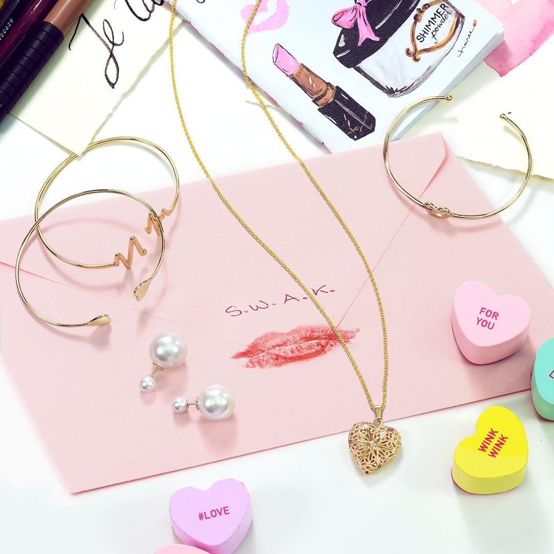 Aromatherapy Essential Oil Perfume Diffuser Locket Necklace Gold Plated