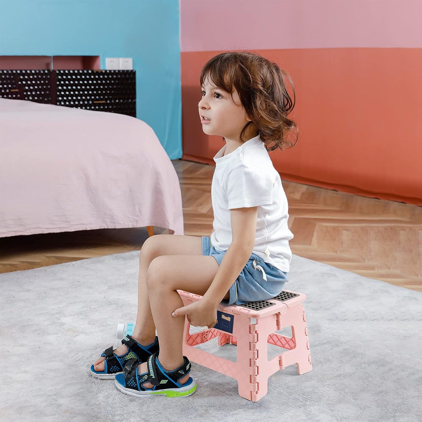 Flottian 9" Folding Step Stool for Adults and Kids Holds Up to 300 lbs,Non-Slip Folding Stools with Portable Handle, Compact Plastic Foldable Step Stool for Bathroom,Bedroom, Kitchen Sakura Pink