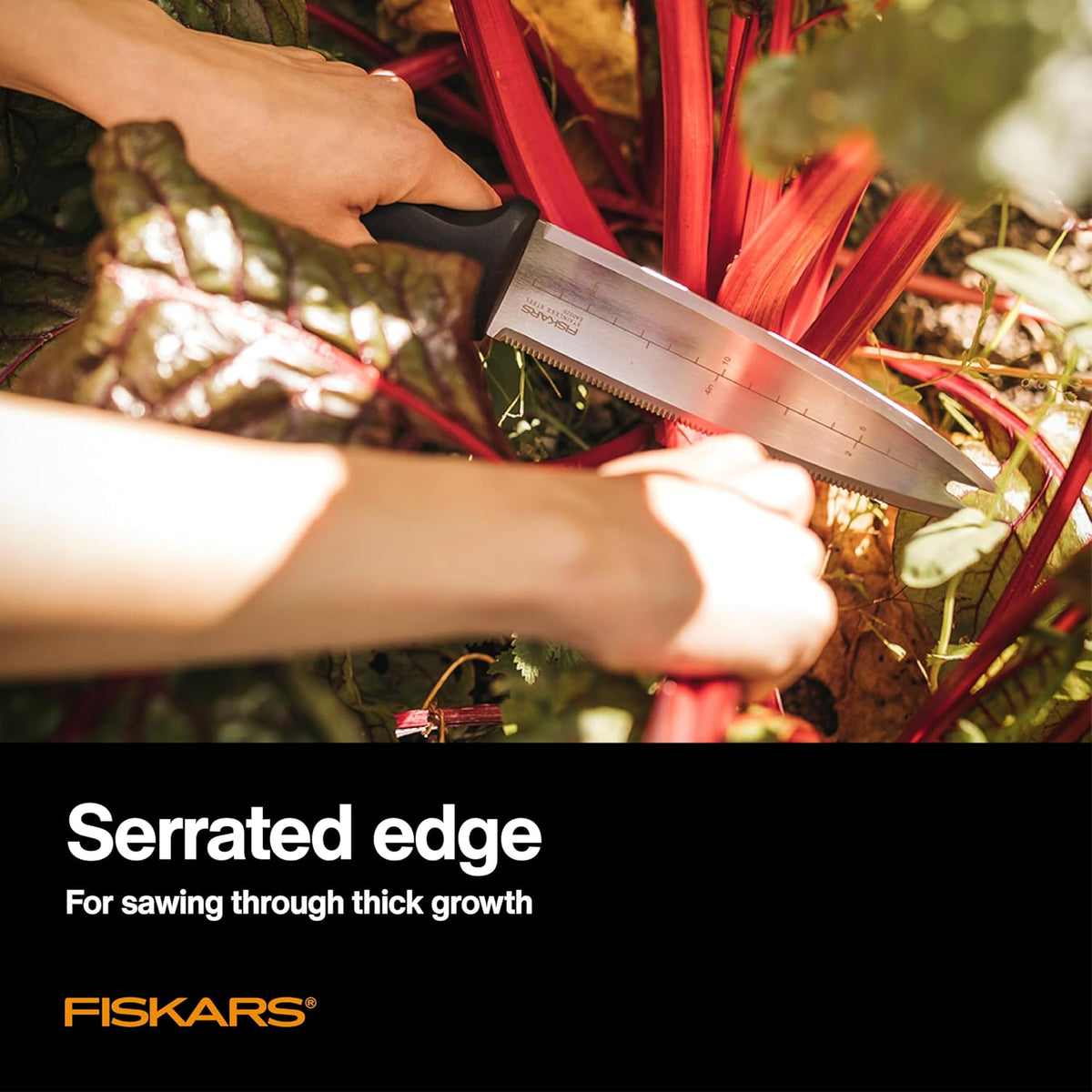 Fiskars Hori Hori Garden Knife with Sheath, Heavy Duty Gardening Hand Tool