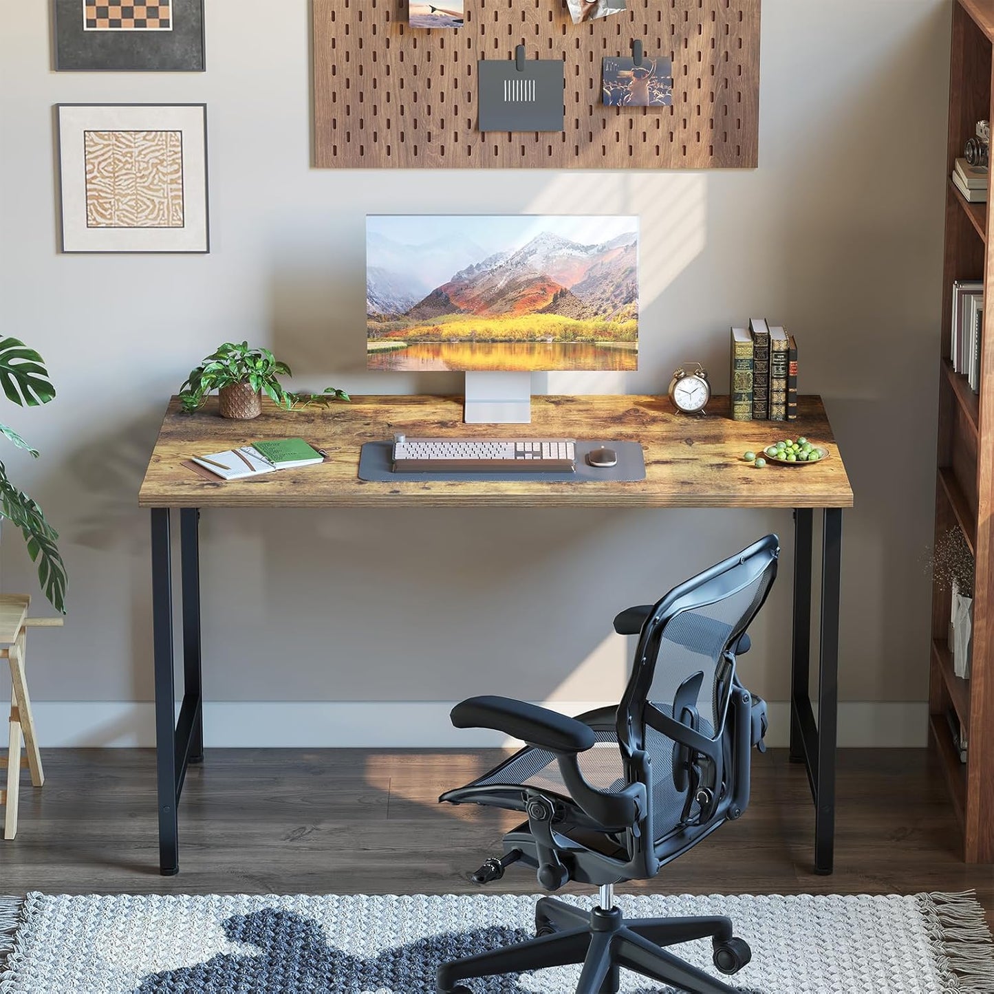 Grandder 32 inch Computer Desk, Small Home Office Desk Study Writing Kid Table for Small Spaces, Simple PC Work Desk, Adjustable Feet, Rustic Brown