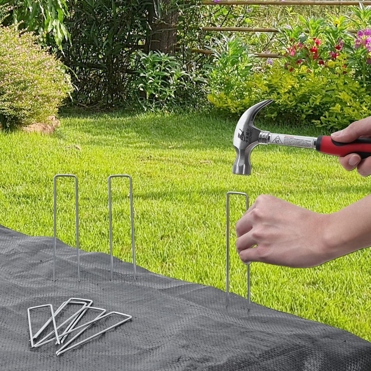 HongWay 300 Pack Landscape Staples, 6 Inch Garden Stakes Galvanized Steel