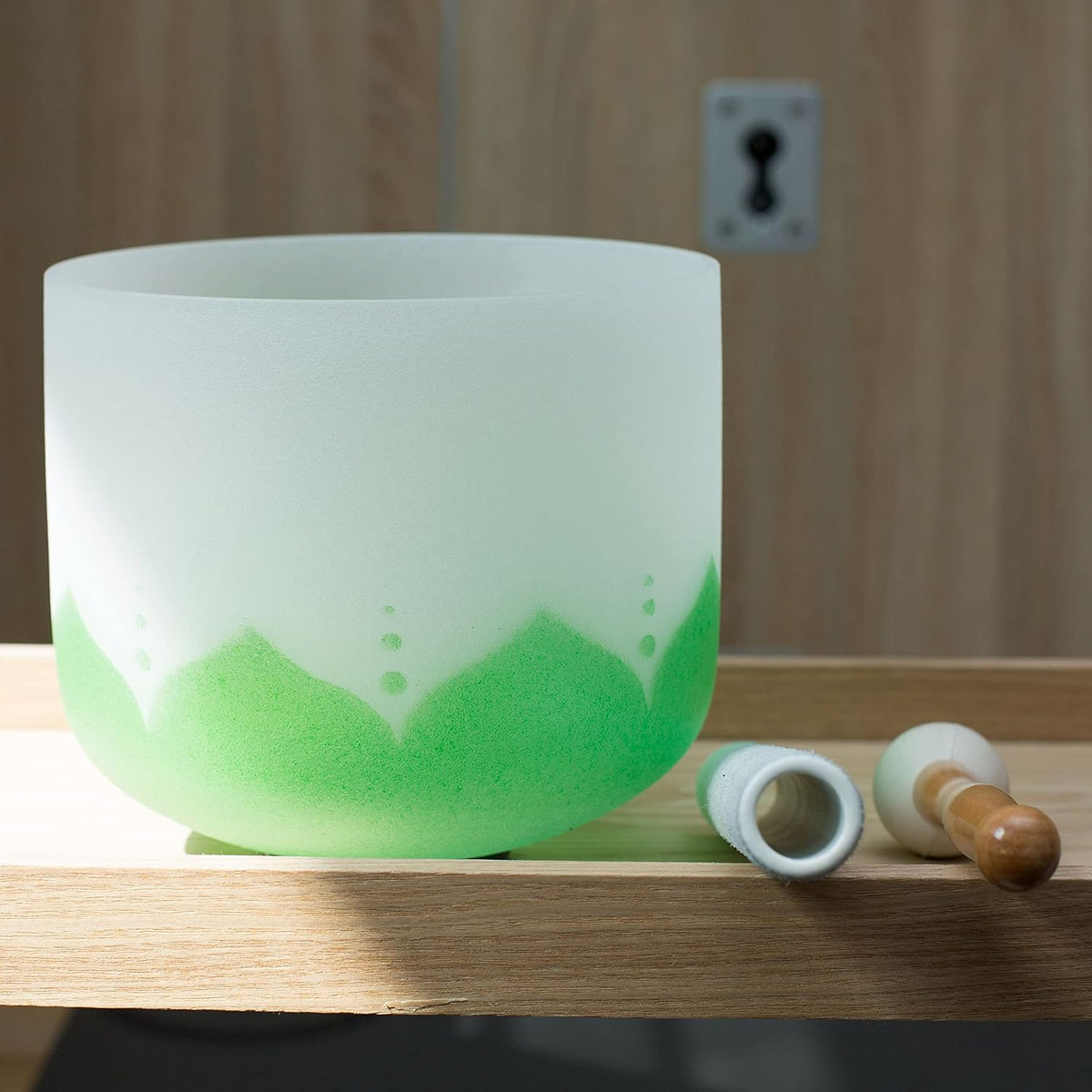 Leize Quartz Crystal Singing Bowl F Note Heart Chakra White 8" with Heavy Duty Carrying Case Suede Striker