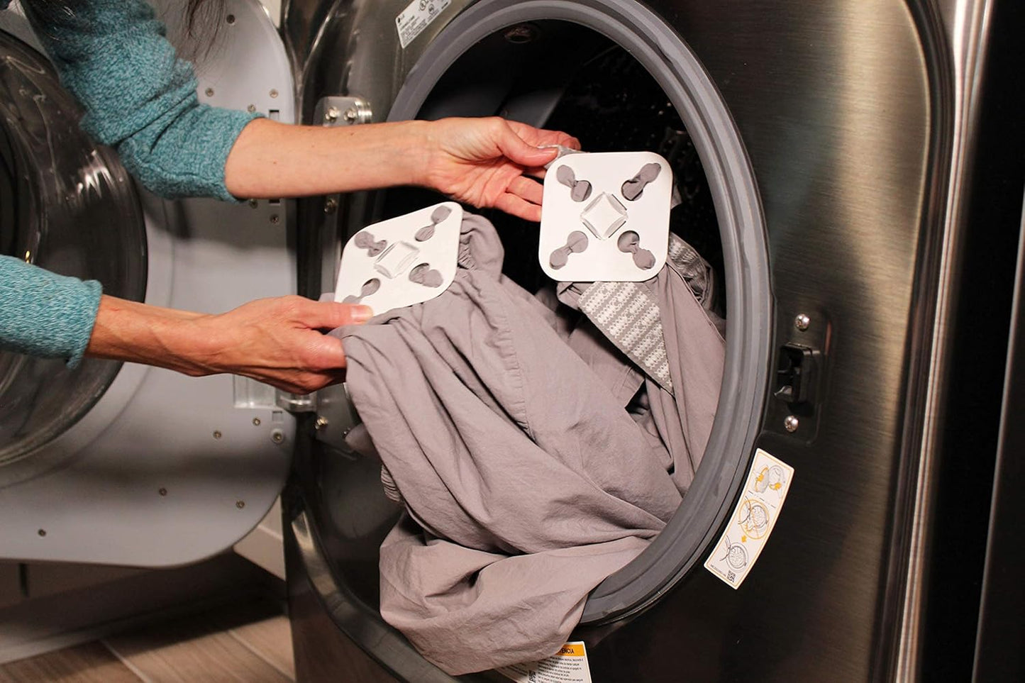 Wad-Free Bed Sheet Detangler Reduces Laundry Tangles - As Seen on Shark Tank, Made in USA