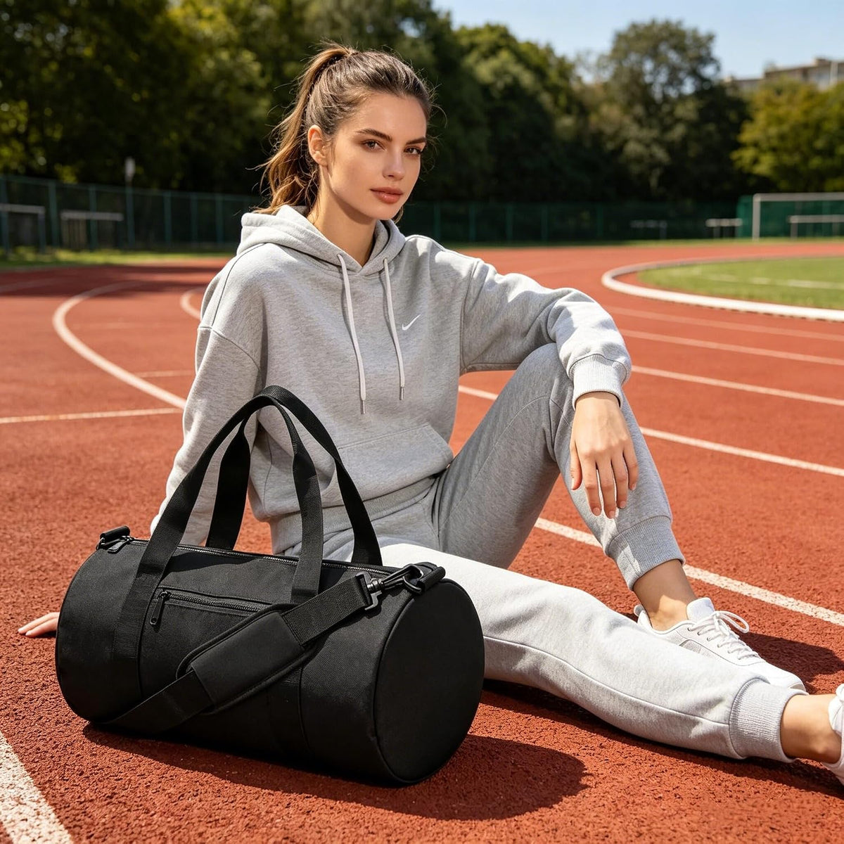 Small Gym Bag Duffel Bag for Women Men Fitness Sports Bag Workout Adjustable Detachable Shoulder Strap Lightweight Carry on Travel Duffle Bag