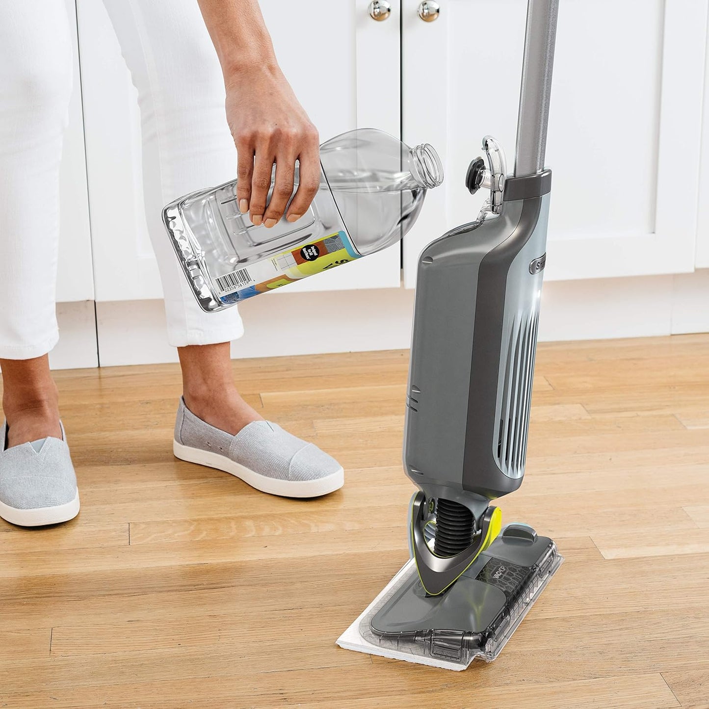 Shark VACMOP Multi-Surface Cleaner Refill 2L Bottle, Compatible with VM252 & VM180, Cleans & Disinfects Sealed Finished Floors, Stone, Laminate & Tiles, Spring Clean Scent, VCM60