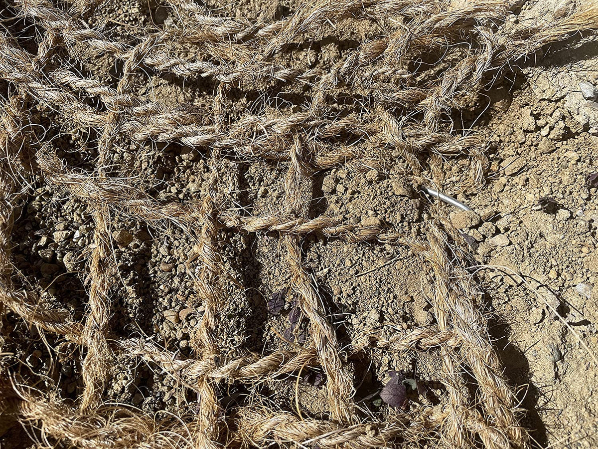 Sandbaggy 4 Inch Landscape Sod Staples | Great for Hard & Rocky Soil | Sharp Like a Knife | Tough 11 Gauge Rust-Resistant | Trusted by Farmers & Contractors Across USA (600 Staples)