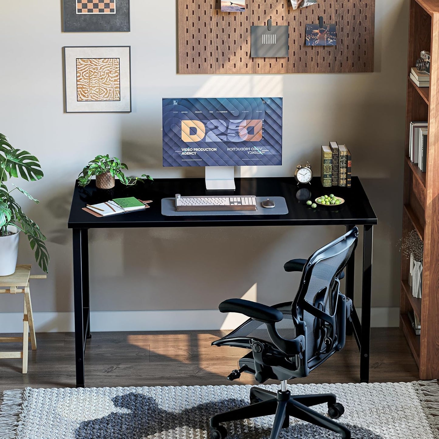 Grandder Small Office Computer Desk, 40 Inch Morden Simple Writing Study Table for Home Bedroom, PC Gaming Desk with Adjustable Feet and Sturdy Metal Frame, Black
