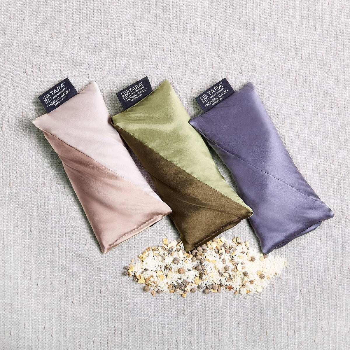 TARA Spa Therapy Herbal-Ease Aromatherapy Pillow Gift Bag Set, Neck + Silk Eye Pillow, Chai