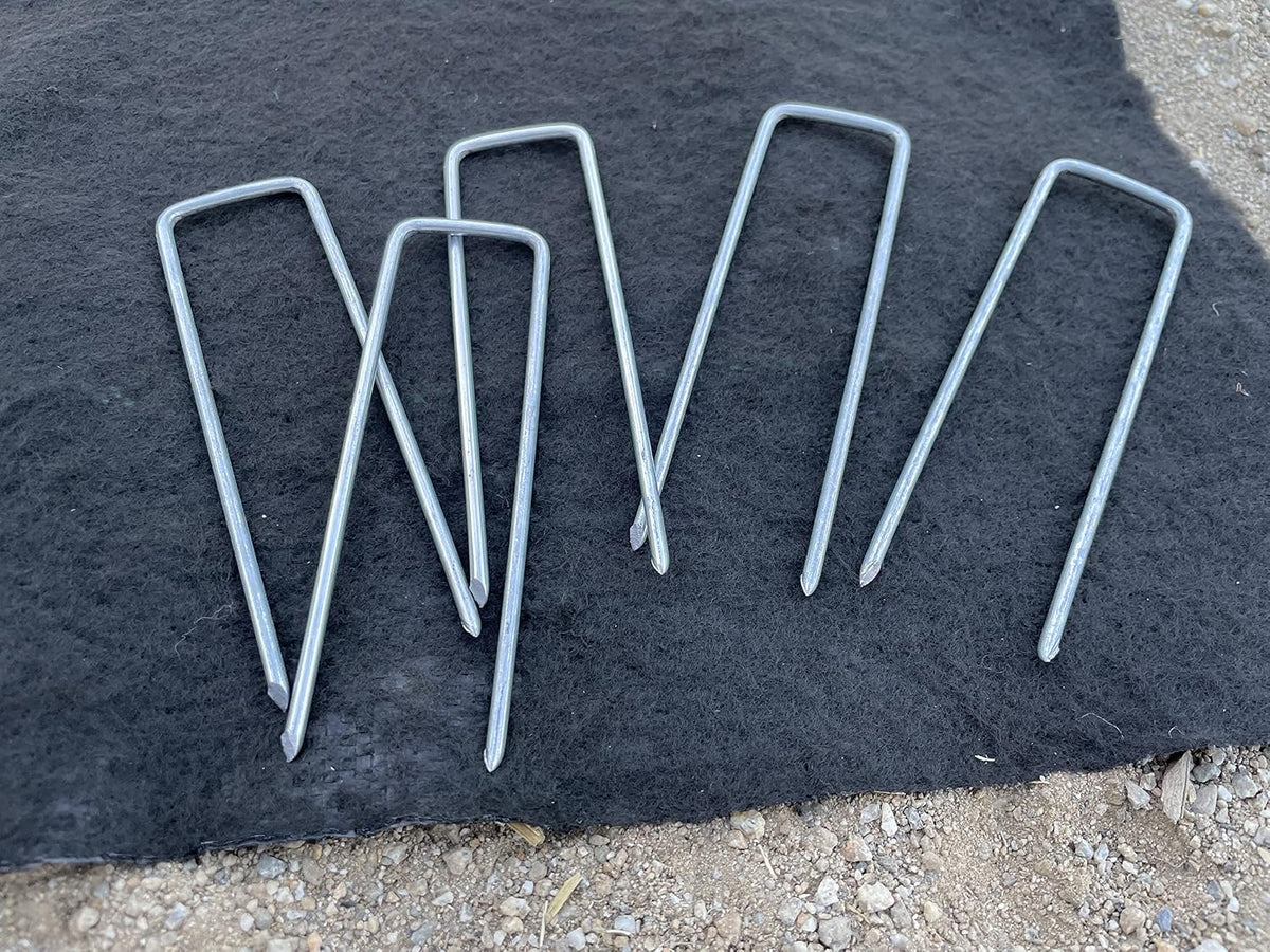 Sandbaggy 4 Inch Landscape Sod Staples | Great for Hard & Rocky Soil | Sharp Like a Knife | Tough 11 Gauge Rust-Resistant | Trusted by Farmers & Contractors Across USA (600 Staples)